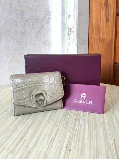 Dompet Aigner Cashmere Commercial Z