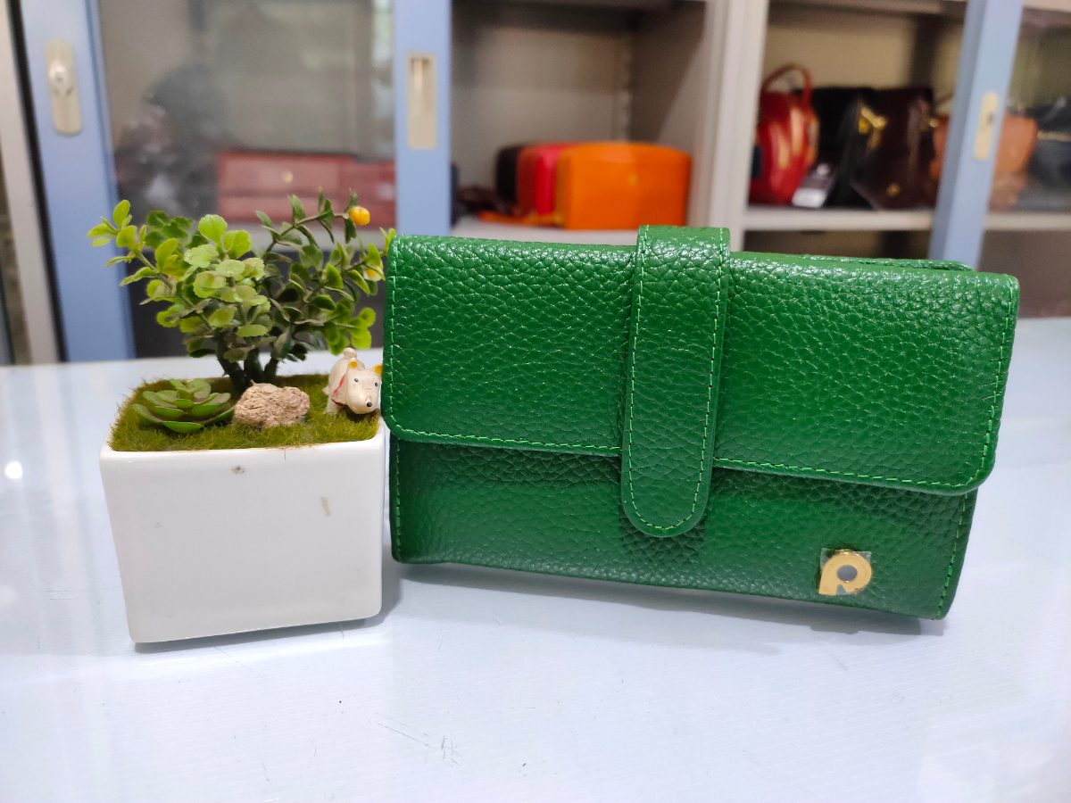 Dompet Papillon D819