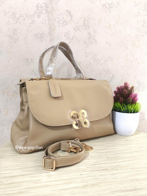 ciri tas Papillon original pada tas kulit warna cream